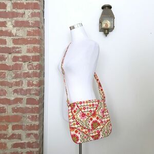 NWOT Vera Bradley Crossbody Purse Retired Folkloric‎ Magnetic Flap Adjustable
